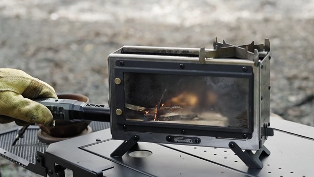 Amazon.co.jp: Springhill 卓上 焚き火台 テーブル暖炉 キャンプ BBQ